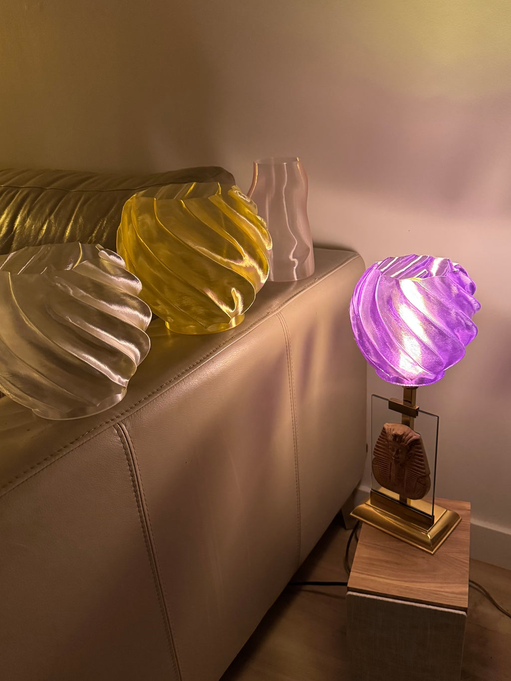 SHADE001 - Modern Spiral